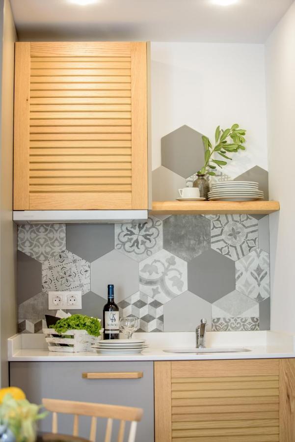 Laia Seafront Luxury Apartments Agia Pelagia  Bagian luar foto