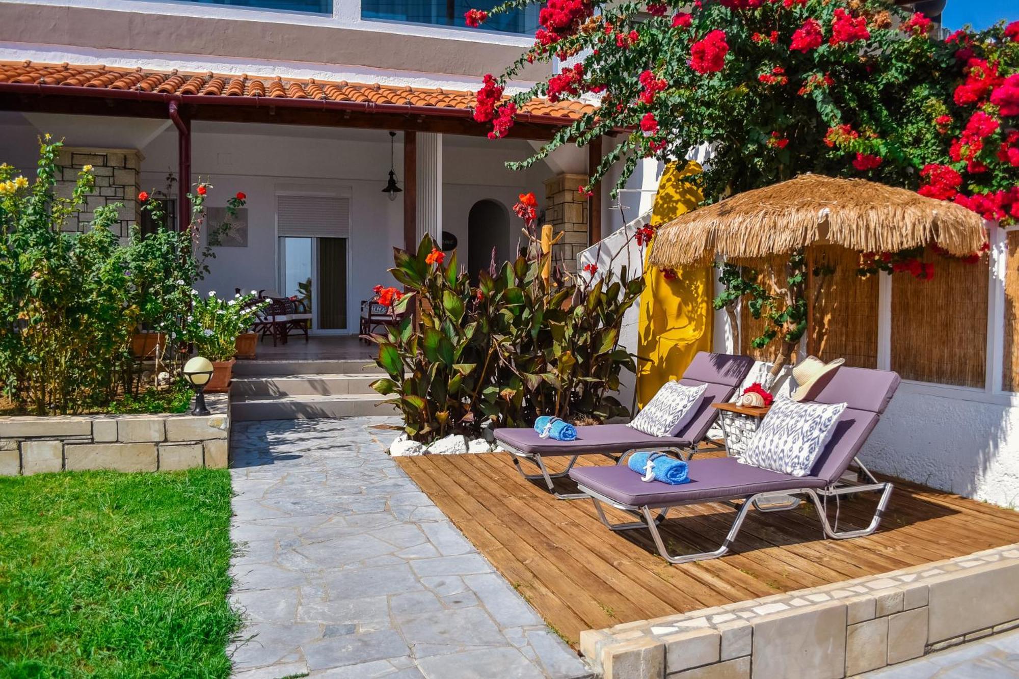 Laia Seafront Luxury Apartments Agia Pelagia  Bagian luar foto