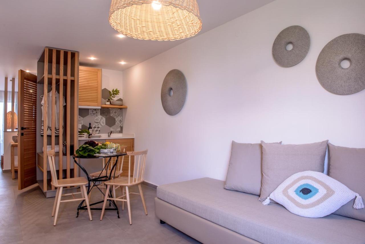 Laia Seafront Luxury Apartments Agia Pelagia  Bagian luar foto