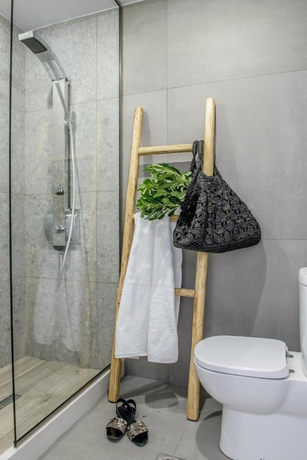 Laia Seafront Luxury Apartments Agia Pelagia  Bagian luar foto