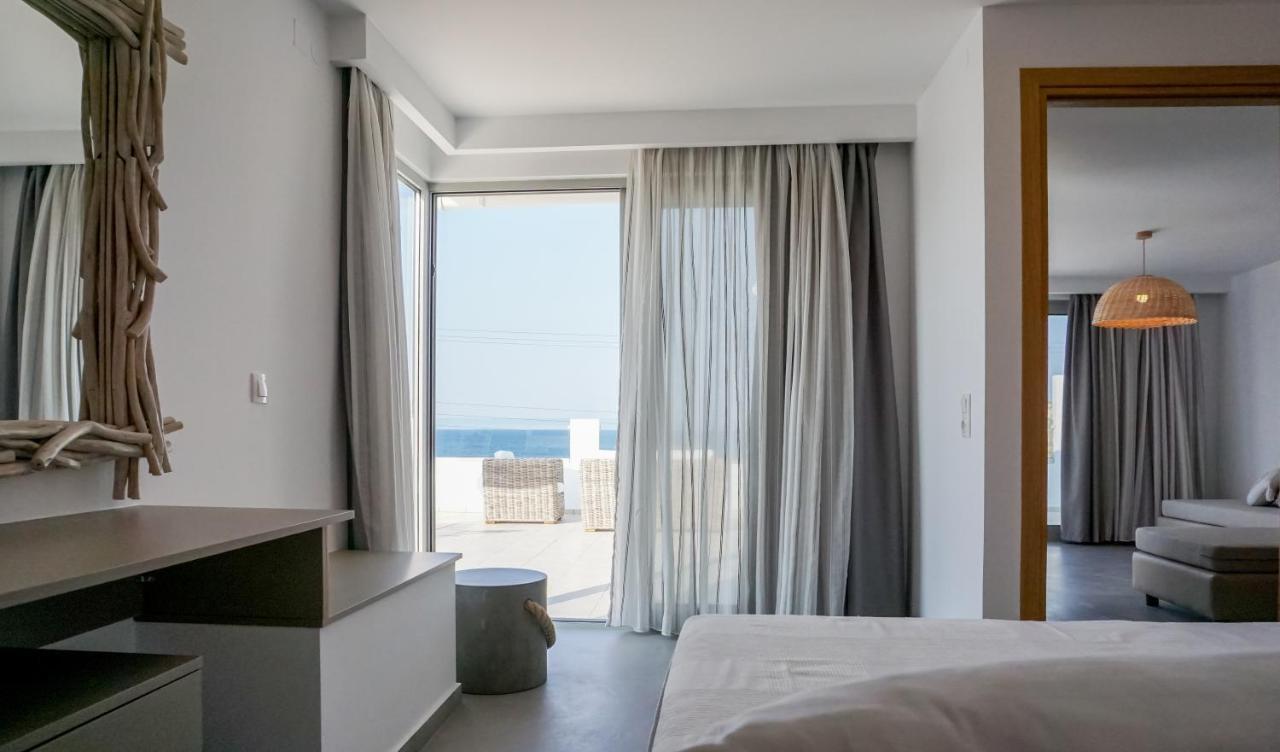 Laia Seafront Luxury Apartments Agia Pelagia  Bagian luar foto