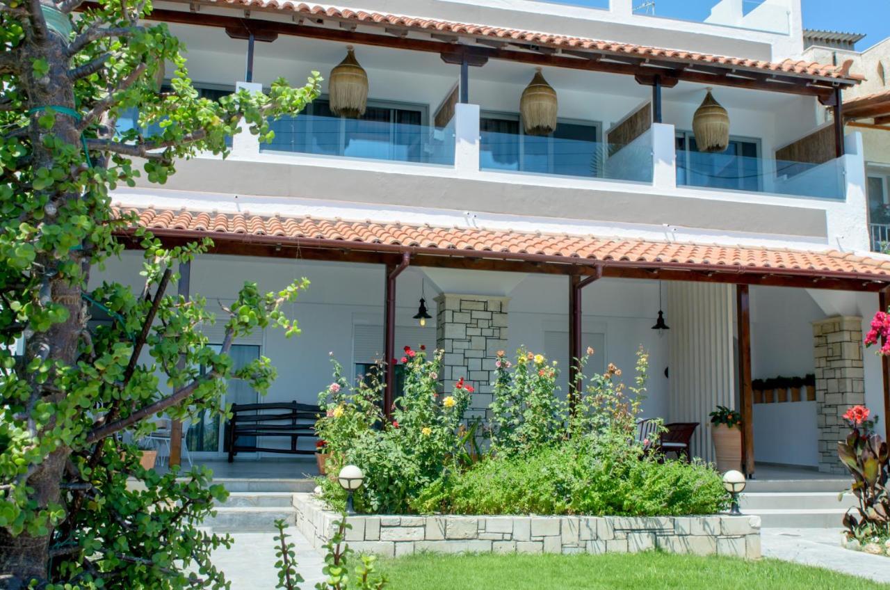 Laia Seafront Luxury Apartments Agia Pelagia  Bagian luar foto